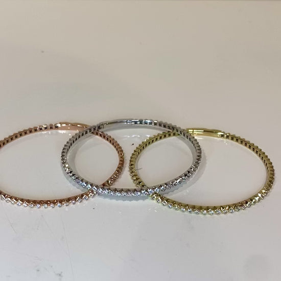 Video showcasing the Flexible Bangle Bracelet - 14K Gold with Diamonds